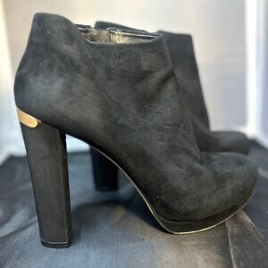 Michael Kors Black and Gold booties SZ 7.5